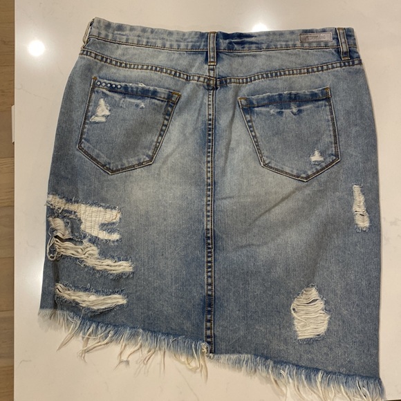 Denim distress skirt - Picture 2 of 2